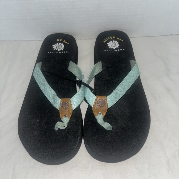 yellow box flip flops womens‎ size 7M mint Summer Sandals - Picture 1 of 3